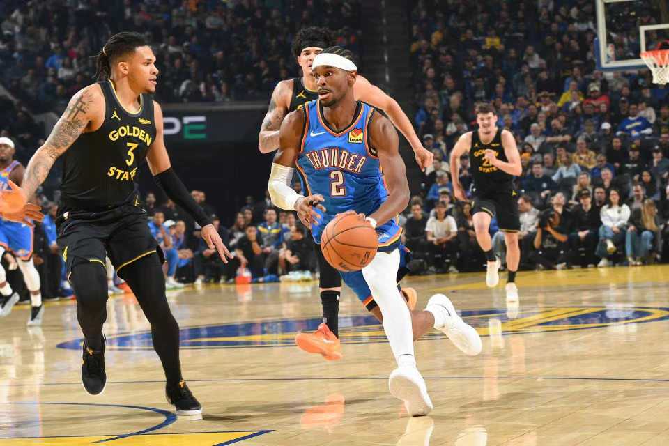 开云服务-30胜联盟第一！雷霆37分大胜三杀勇士 亚历山大30+7库里缺席