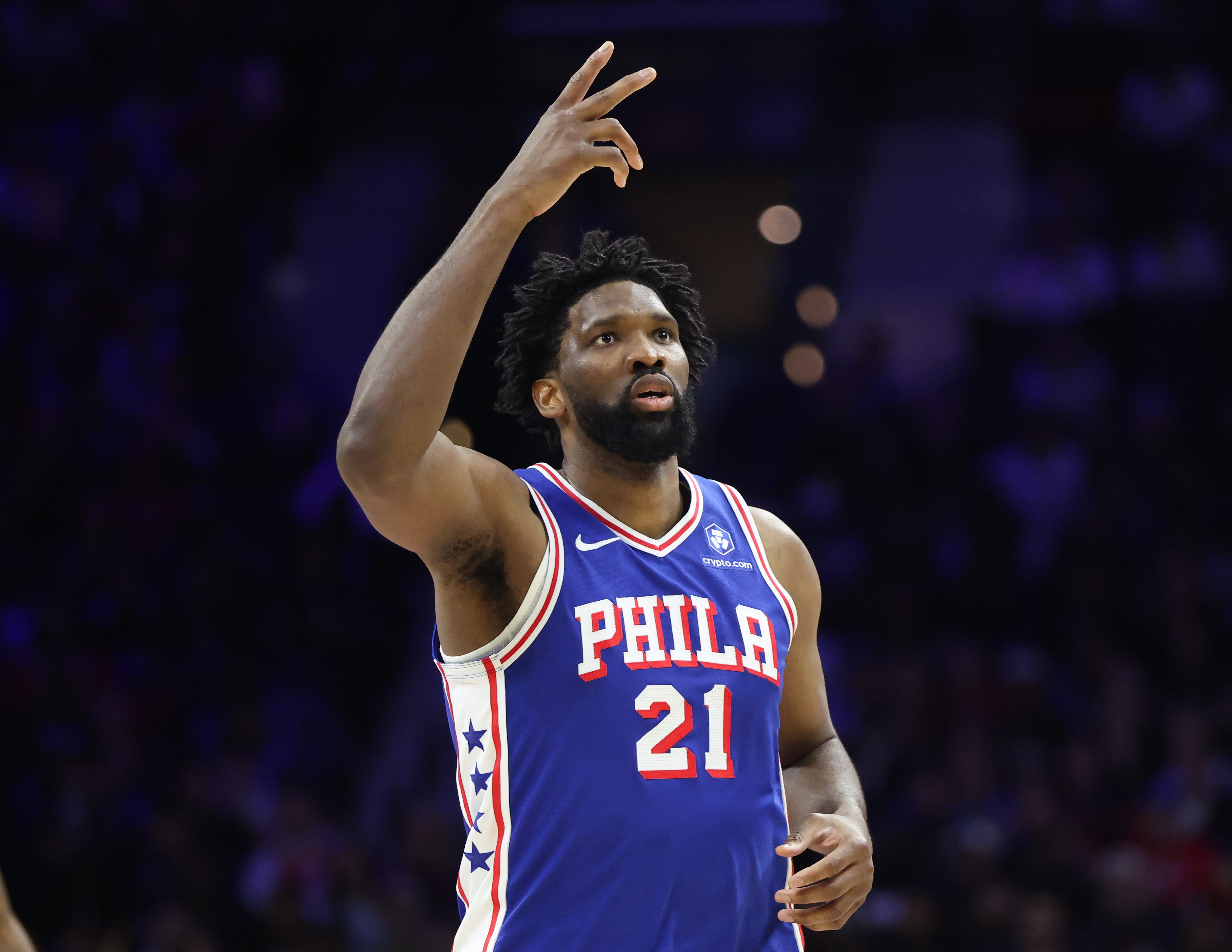 kaiyun-很亏！首节末恩比德造成犯规 猛龙选择挑战但失败了