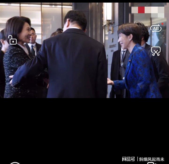 开云服务-金惠景陪李在明出席晚宴全程冷脸，高市早苗和李在明尽情畅欢颜