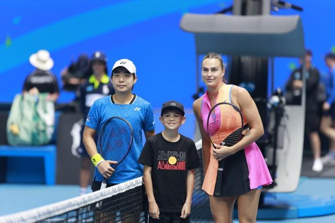 开云服务-白卓璇：世界第一萨巴伦卡也会有起伏，她没有想象中那么可怕