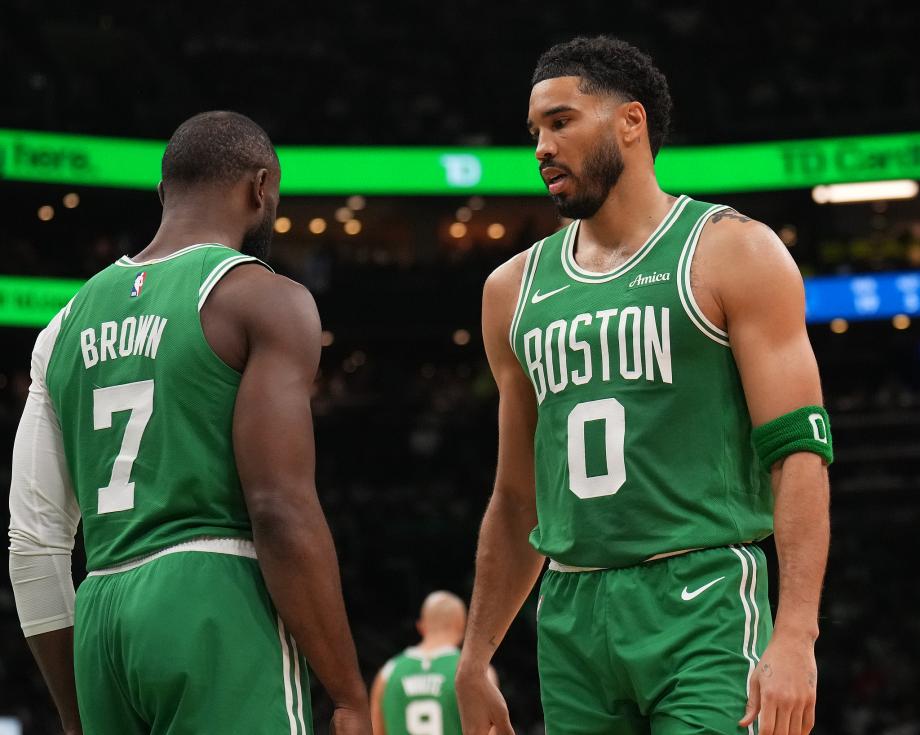 kaiyun-塔图姆复出15+12+7武切维奇伤退 凯尔特人胜独行侠