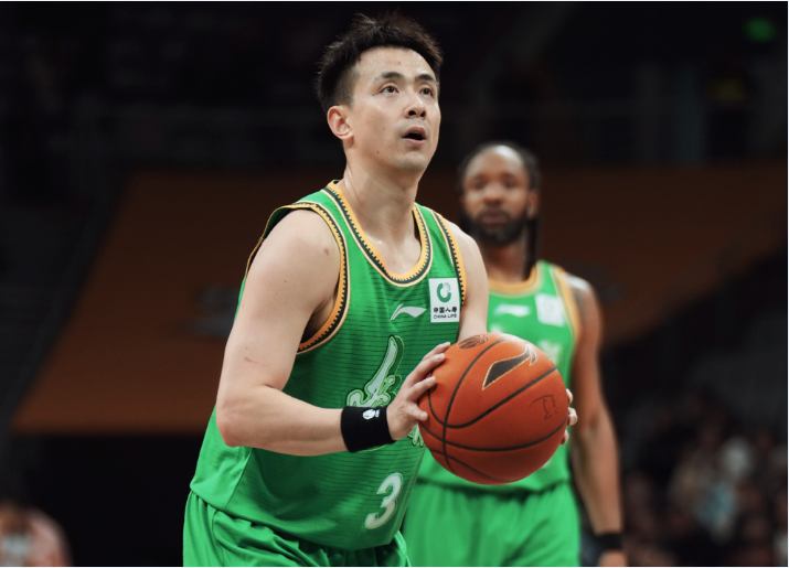 开云中国-里程碑之战！赵继伟16+7+8统治加时 总抢断超琼斯升历史第9